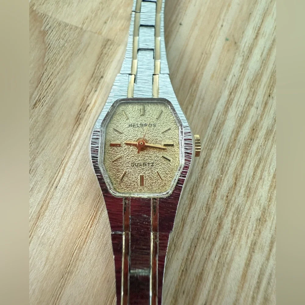 Vintage Helbros ladies octagonal two toned watch NEW BATTERY